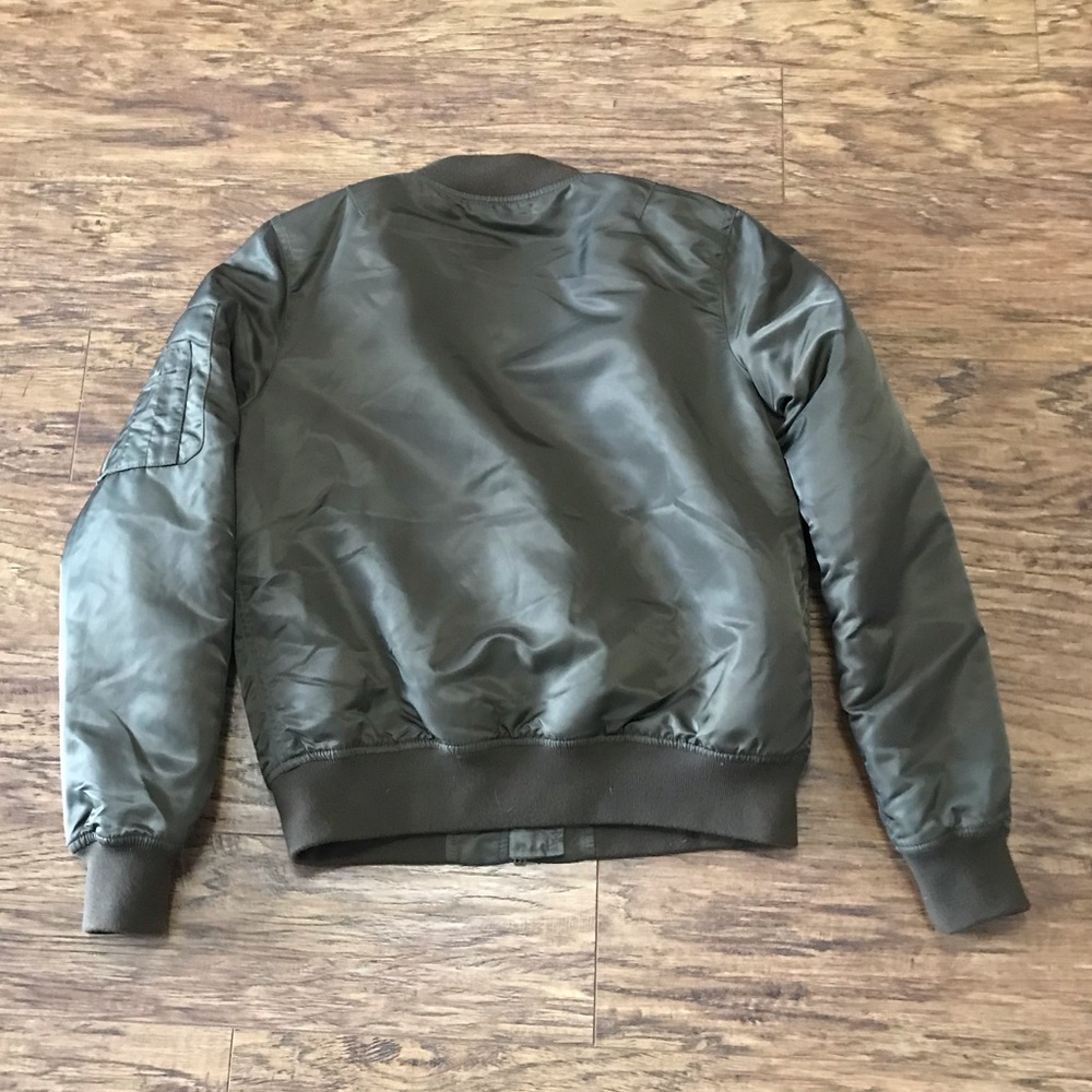 Forever 21 bomber jacket - Picture 4 of 5